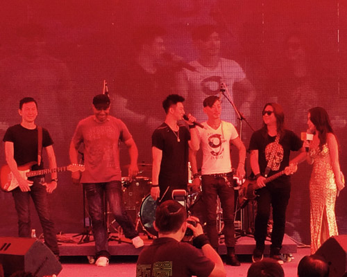信樂團(tuán)出席金龍城財富廣場活動圓滿結(jié)束